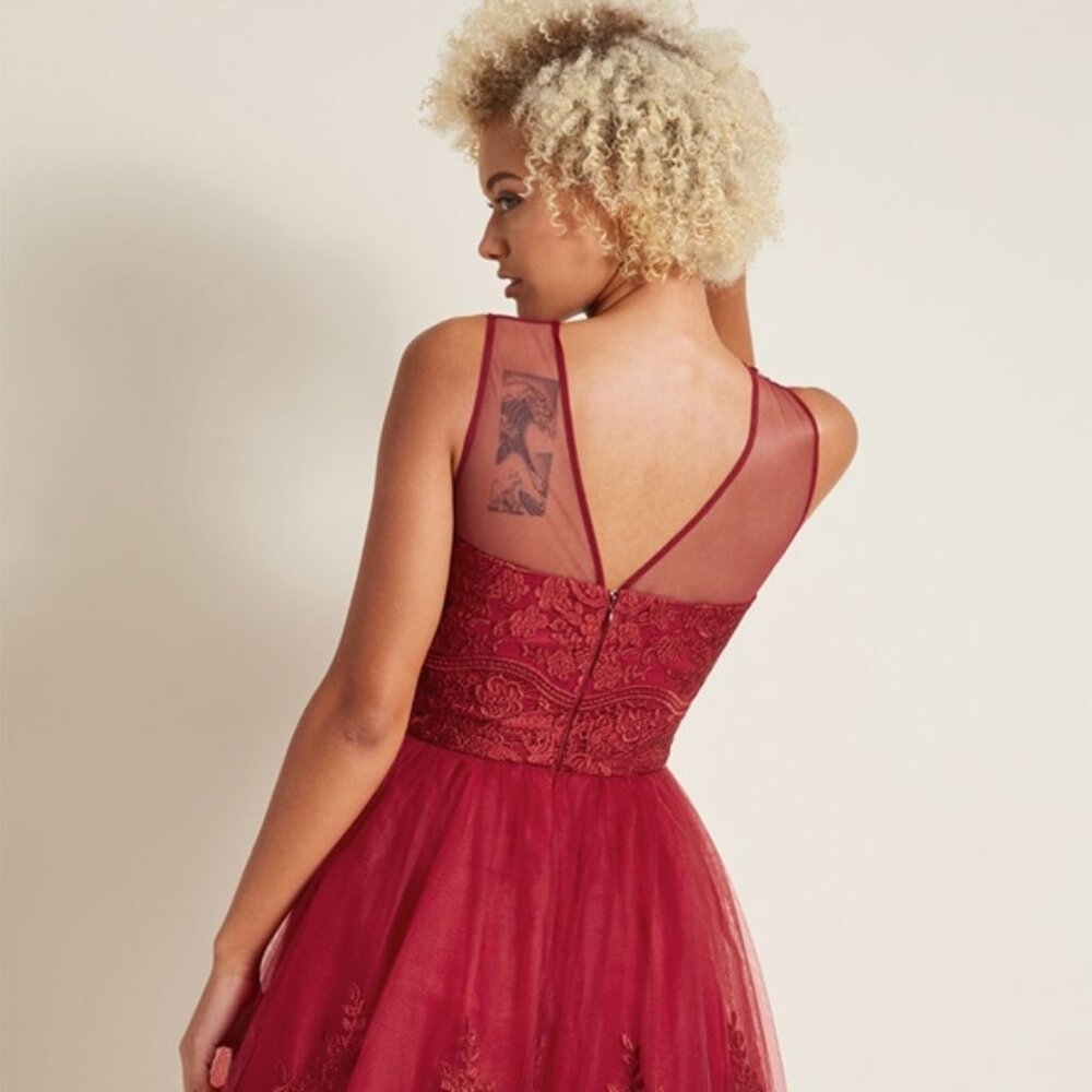 CHI CHI London Fiery Red Fit & Flare Dress w/ Full Tulle Skirt - Picture 8 of 9